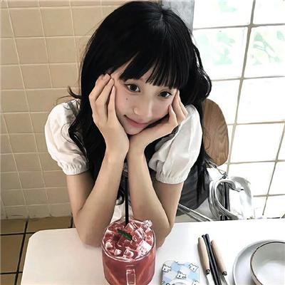别动！自己人